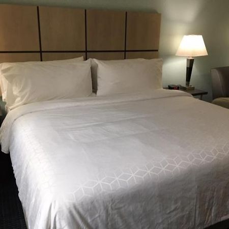 Ontario Airport Executive Inn Bagian luar foto