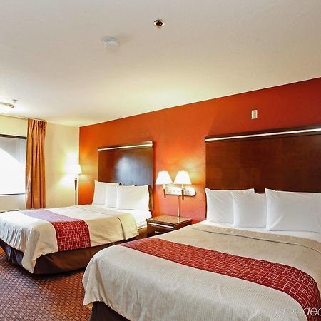 Ontario Airport Executive Inn Bagian luar foto