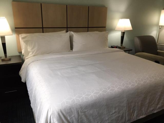 Ontario Airport Executive Inn Bagian luar foto