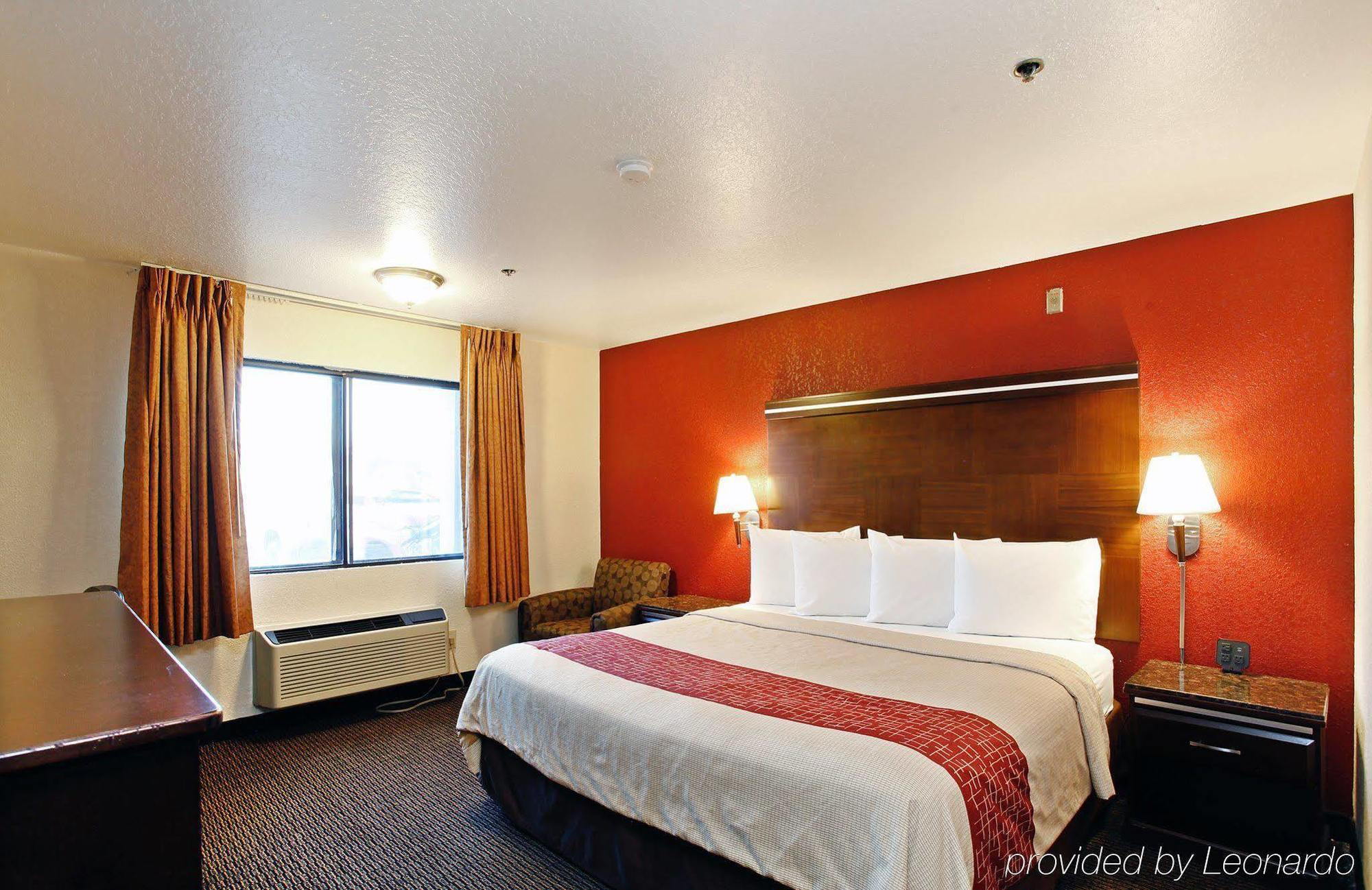 Ontario Airport Executive Inn Bagian luar foto