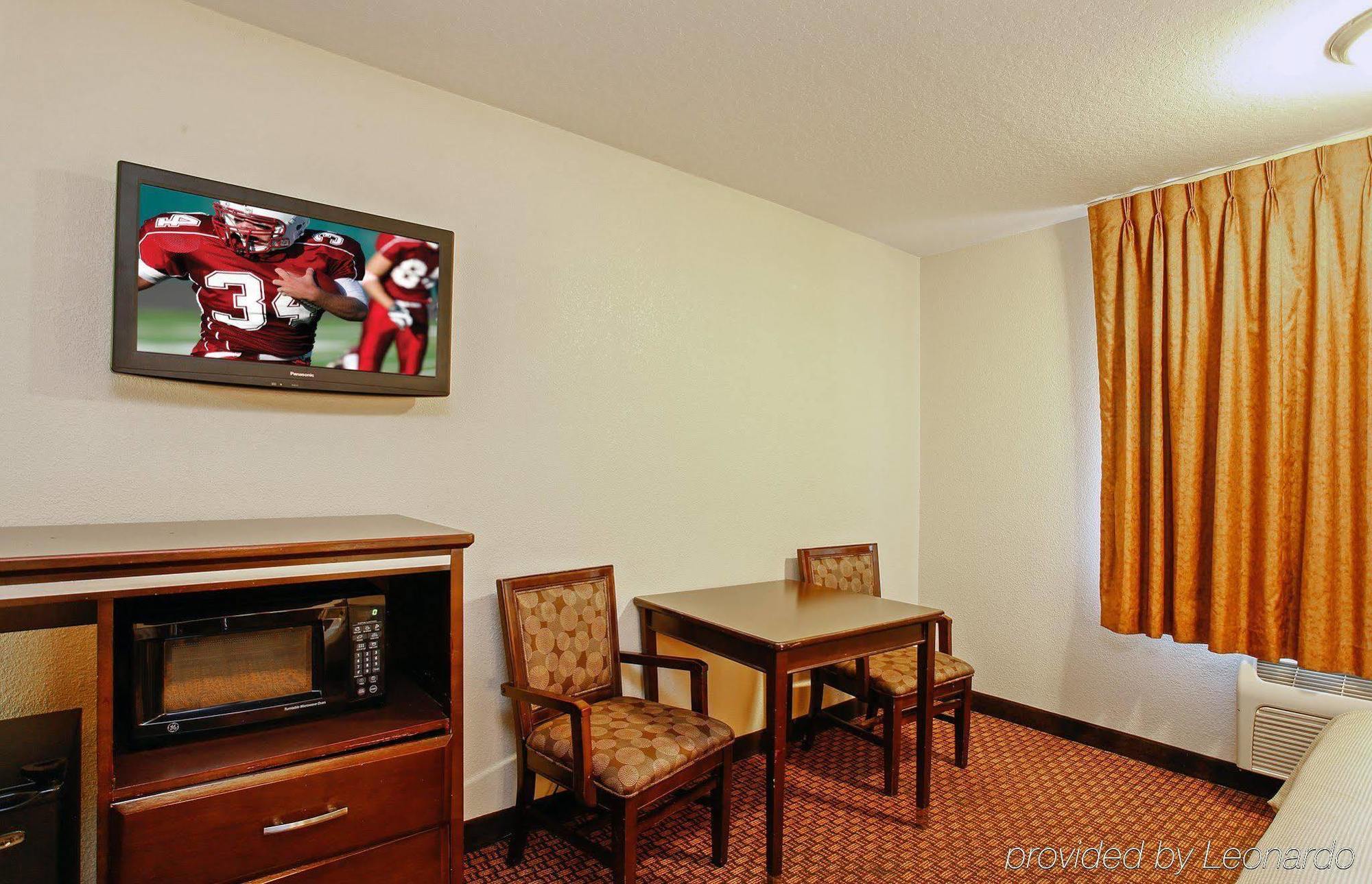 Ontario Airport Executive Inn Bagian luar foto